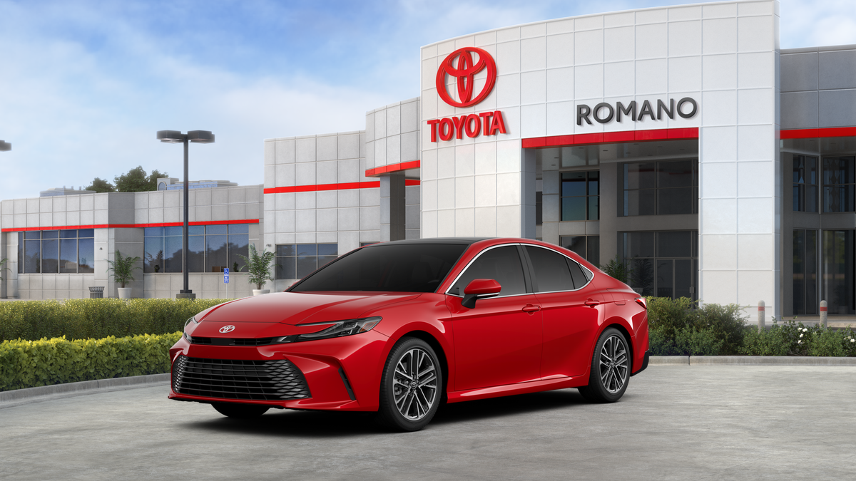 2026 Toyota Camry XLE AWD in Supersonic Red <a role='button' class='viewDgDisclaimersButton' data-toggle='modal'...