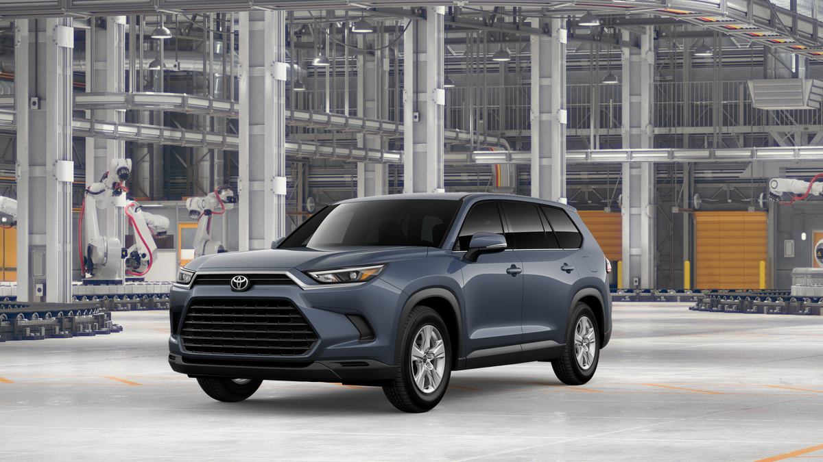 2026 Toyota Grand Highlander LE in Storm Cloud — front three-quarter view