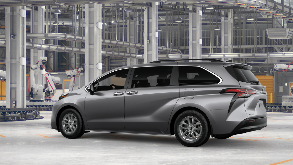 2026 Toyota Sienna — detail view