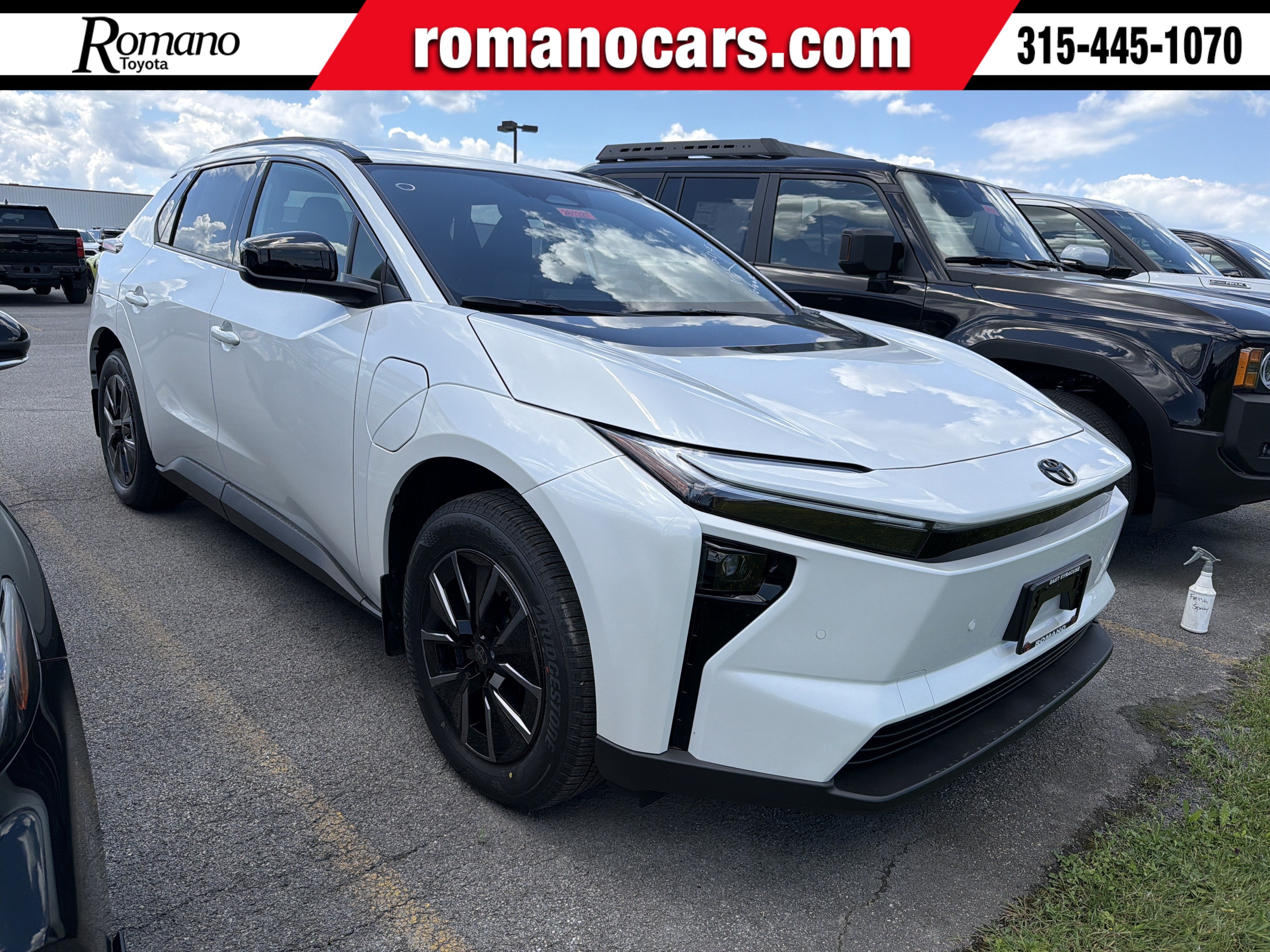 2026 Toyota bZ XLE in Wind Chill Pearl <a role='button' class='viewDgDisclaimersButton' data-toggle='modal'...
